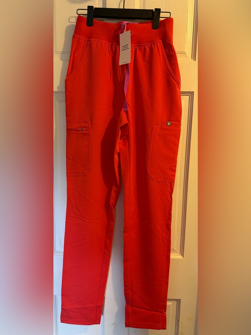 Figs woman’s Yola High-Rise Slim Scrub Pant XS tall Fireside